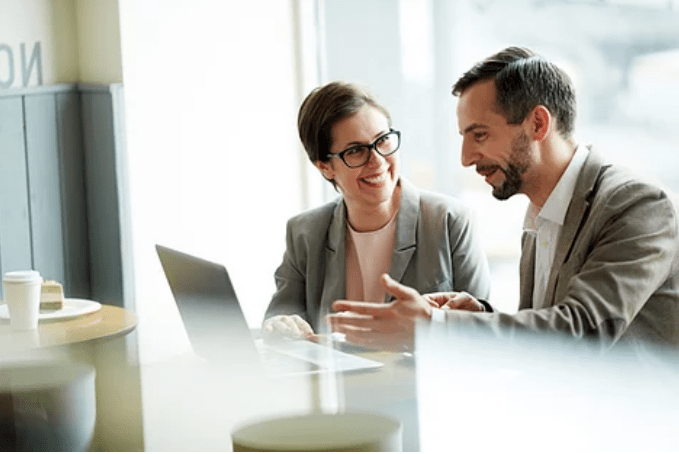 如何實施CRM系統(tǒng)（CRM實施10個步驟）